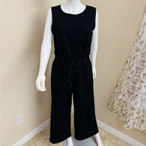Chic Black Sleeveless Jumpsuit